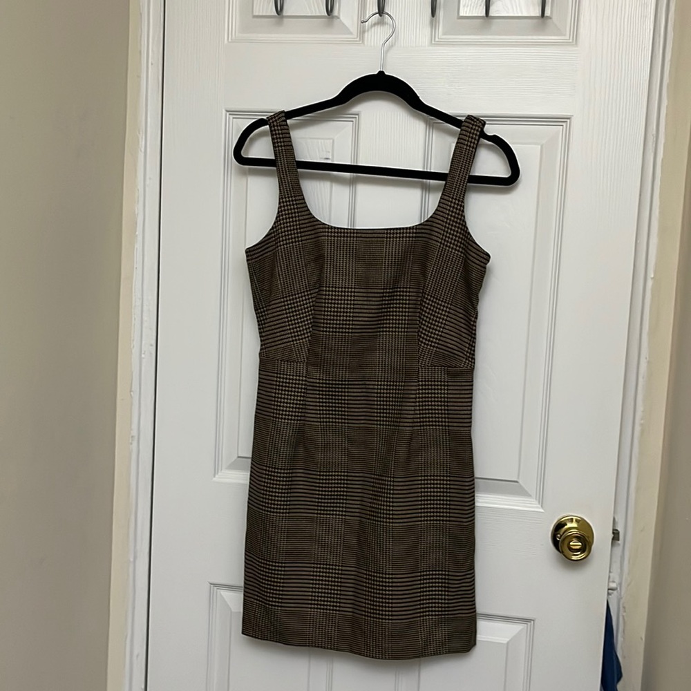 Banana Republic brown and black plaid dress in size 6p